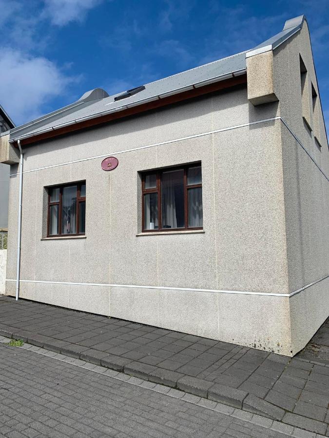 Litith Einbylishus A Besta Stath. Vestmannaeyjar Exterior photo
